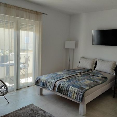 Apartamento Iris Ivanica Exterior foto